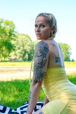 Mel Melicious Blowjob In Nature - 05