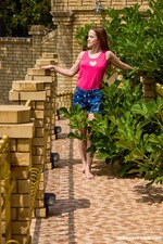 Flexible Sweetheart Nicole Murkovski - 00