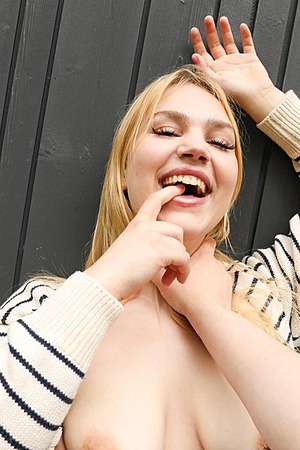 Sexy Doll Come Get Lost With Me - 04