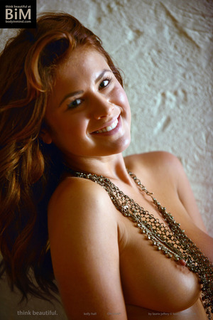 Kelly Hall Big Natural Tits Outdoor Topless In Denim Shorts - Photo 02