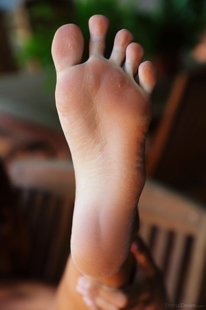 Agatha Vega Spreads Naked On The Veranda With Her Cup - Photo 12