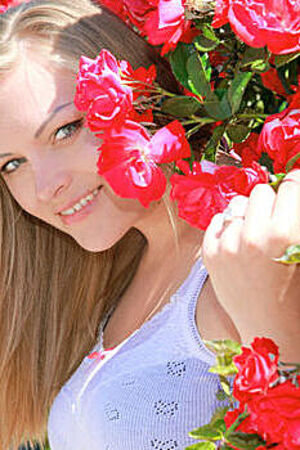 Alessandra A - Photo 00