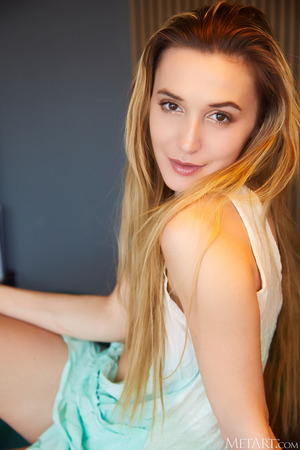 Victoria Benz MetArt Presenting Debut With Slim Blonde Body - Photo 03