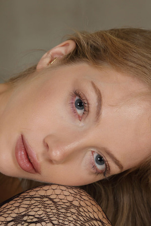 Bella Spark Freckled Blonde Strips Lace Lingerie And High Heels - Photo 08