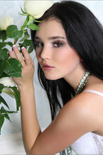 Malena White Rose - 00