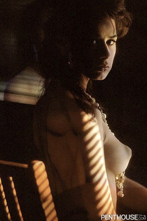 Tami Hogen Outdoor And Studio Nudes Penthouse Compilation - Photo 07