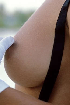 Lisa Schultz Penthouse Pet December 1983 Strips On The Beach - Photo 16