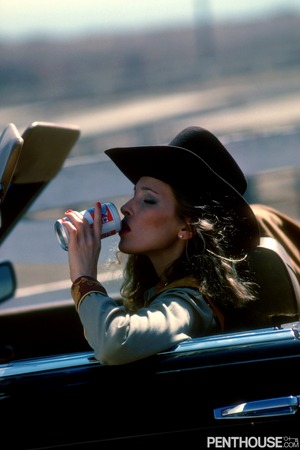 Ali Laker Waves A Cowboy Hat Topless On Horseback - Photo 12