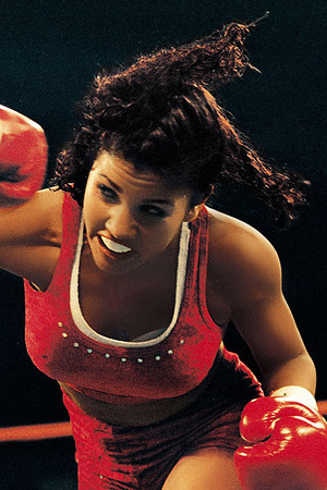 Mia St-John - Photo 09