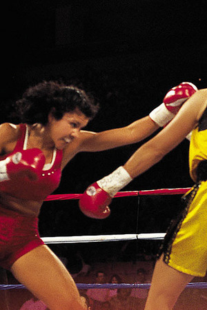 Mia St-John - Photo 15