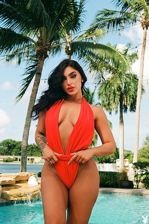 Emjay Rinaudo In Tropical Heat - Photo 00
