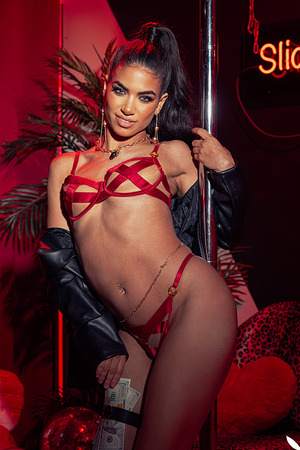 Lailah Kahlida Night Moves - 03