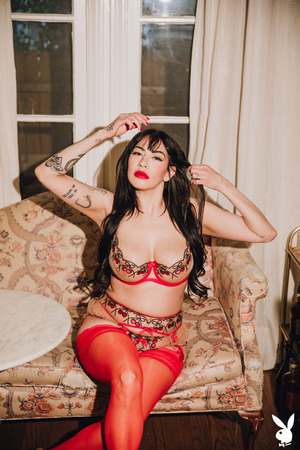 Sabina Magic Big Tits In Red Fishnet Bodystocking - Photo 01