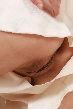 Diana Jam Fingers Herself On A White Bed - Photo 03