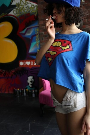 Brunette ShpitsyQ Pulls Up A Superman Tee At A Graffiti Wall - Photo 12