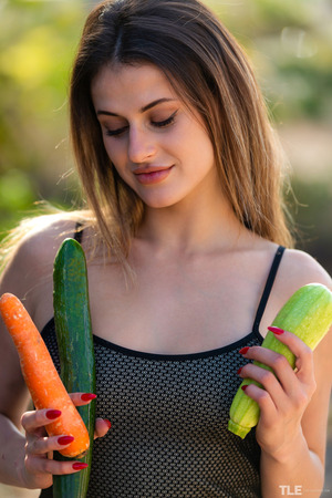 Bella Sucks A Carrot And Rubs A Cucumber Between Her Legs - The Life Erotic nude pic 01