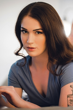 Evelyn Claire
