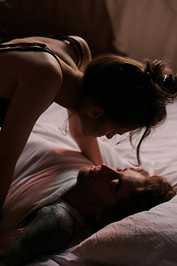 Top Sex Positions Cam Couples Perform To Entertain Viewers