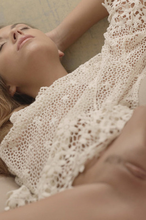 Miu Opens A White Lace Top And Rubs Herself Wet - Photo 03